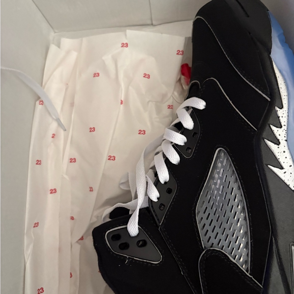 NIB/AIR JORDAN 5 RETRO OG REIMAGINED - Picture 3 of 11